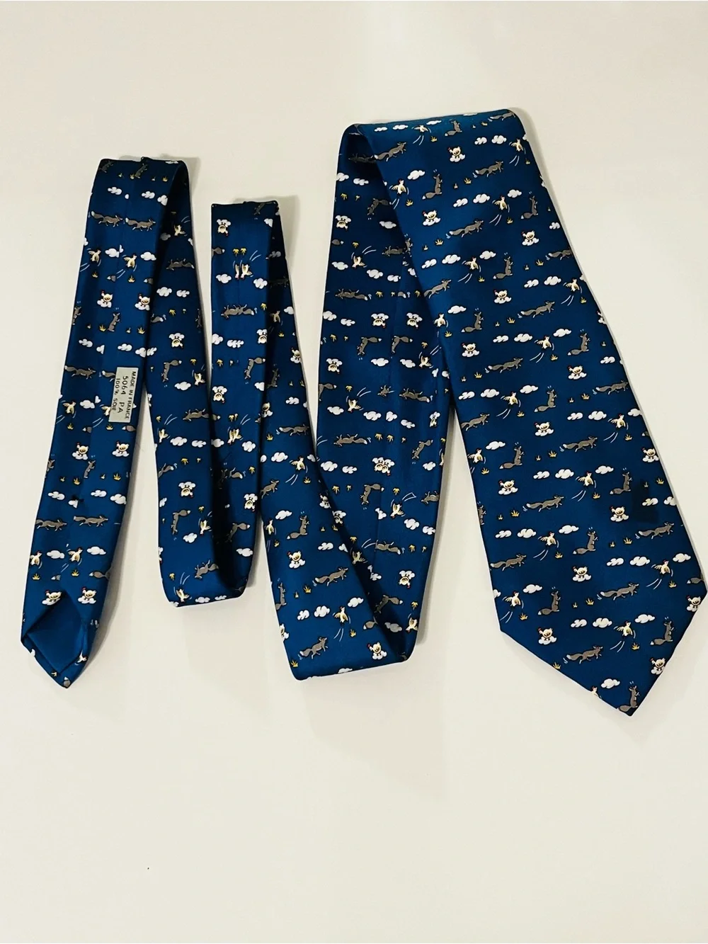 HERMES 5064 PA Men’s Neck Tie 100% Silk Vintage France Fox Chicken Fathers Day